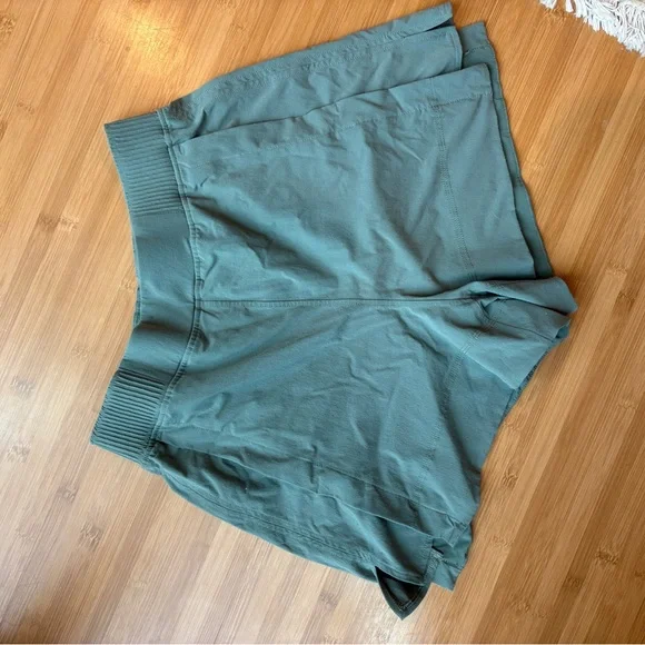 Women's Lululemon Green Shorts - Picture 3 of 4